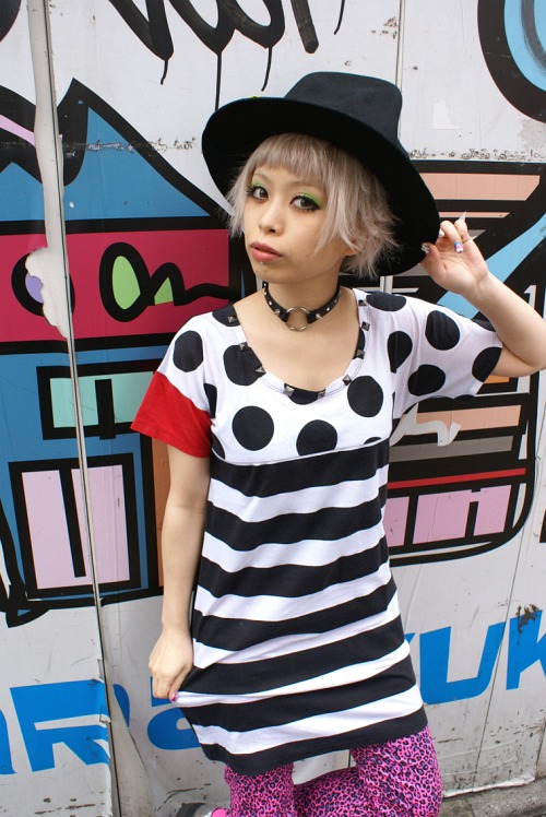 Two Tone Long T-Shirt / SUPER LOVERS