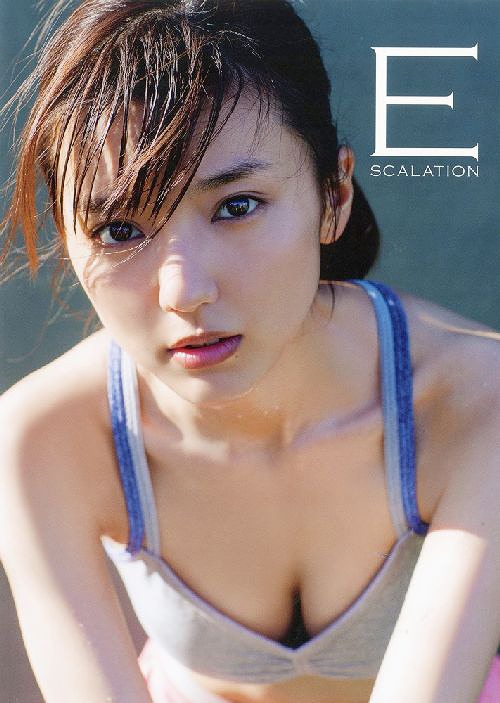 Mano Erina Shashin Shu (Photo Book) "Escalation" / Shusaku Kuriyama