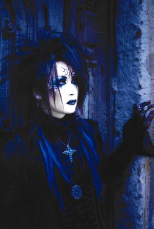 http://www.cdjapan.co.jp/jpop/essentials/moi_dix_mois/img/main2.jpg